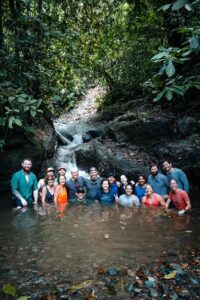 Rios Lodge - Medical Training Community Doctors on Waterfall hike