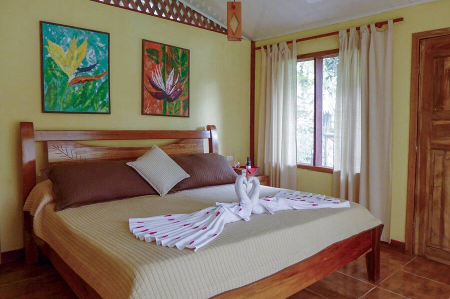 King sized bed room at the Rios Lodge in Costa Rica